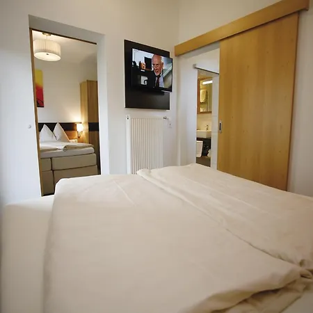Hotel Diana